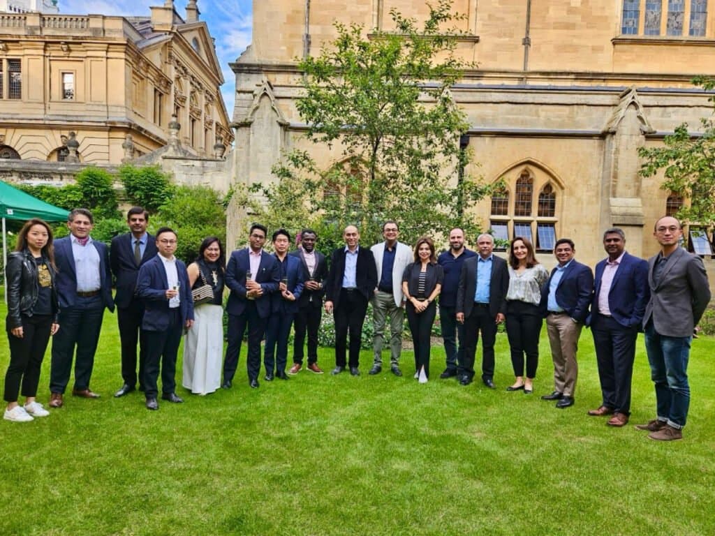 <p>Group photo @Oxford</p>